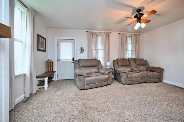 $199,000 | 464 East Howard Street, Winona, MN 55987