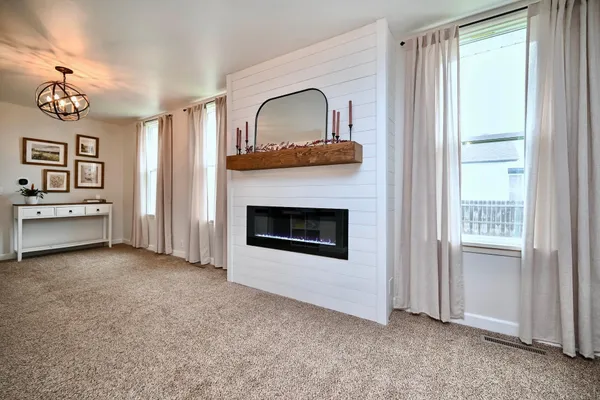 $199,000 | 464 East Howard Street, Winona, MN 55987