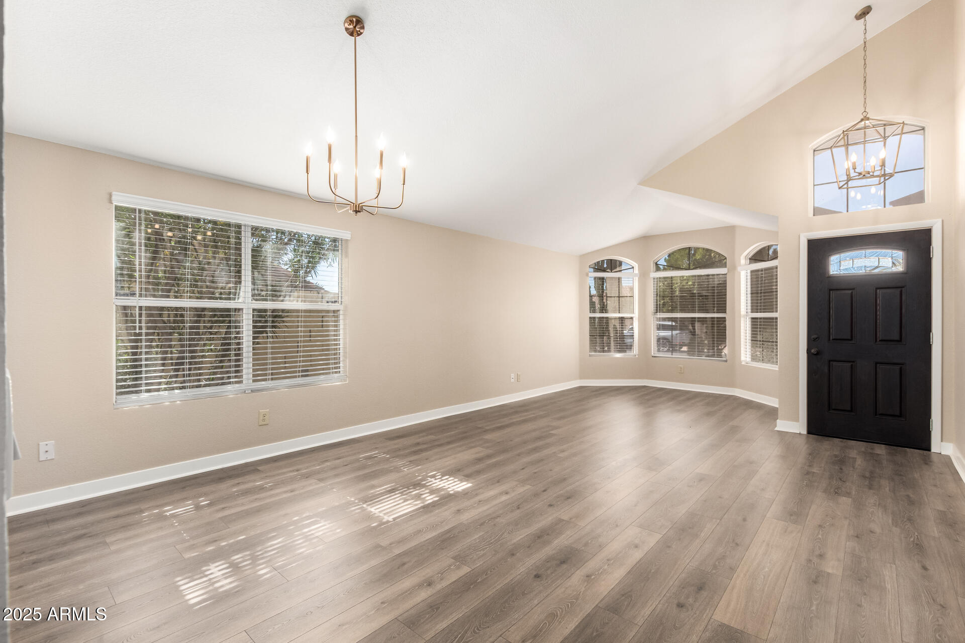 15431 South 36th Place Phoenix, AZ 85044 - Photo 7 of 53 7 - 36th