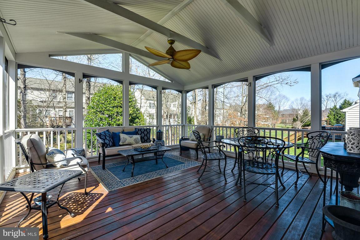 43339 Ritter Lane Chantilly, VA 20152 - Photo 3 of 30 Screen Porch