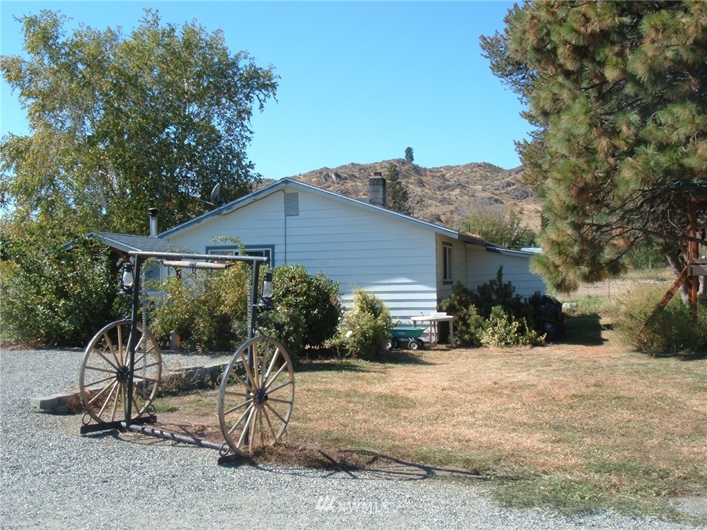 9 Root Road Okanogan, WA 98840 - Photo 3 of 10