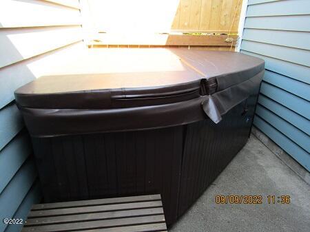 1240 Southwest Sailfish Loop Waldport, OR 97394 - Photo 21 of 29 New Hot tub