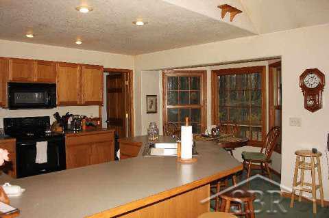 1415 Gabel Road Saginaw, MI 48601 - Photo 7 of 12 20384616-6.JPG