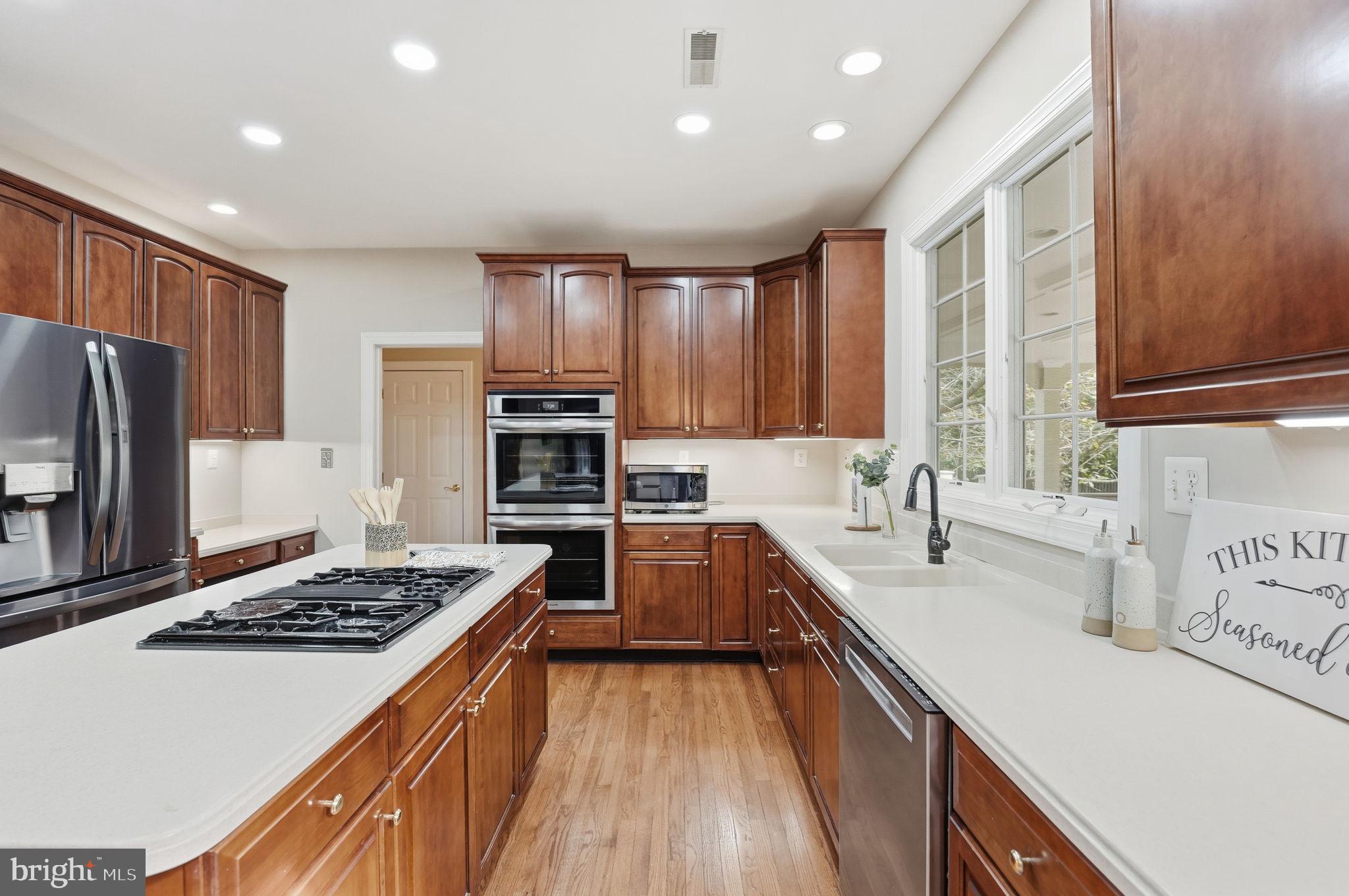 10505 Dunn Meadow Road Vienna, VA 22182 - Photo 16 of 46 Gallery Image 16