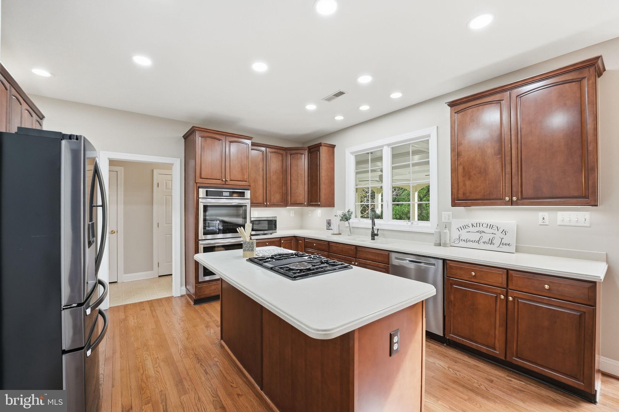 10505 Dunn Meadow Road Vienna, VA 22182 - Photo 17 of 46 Gallery Image 17