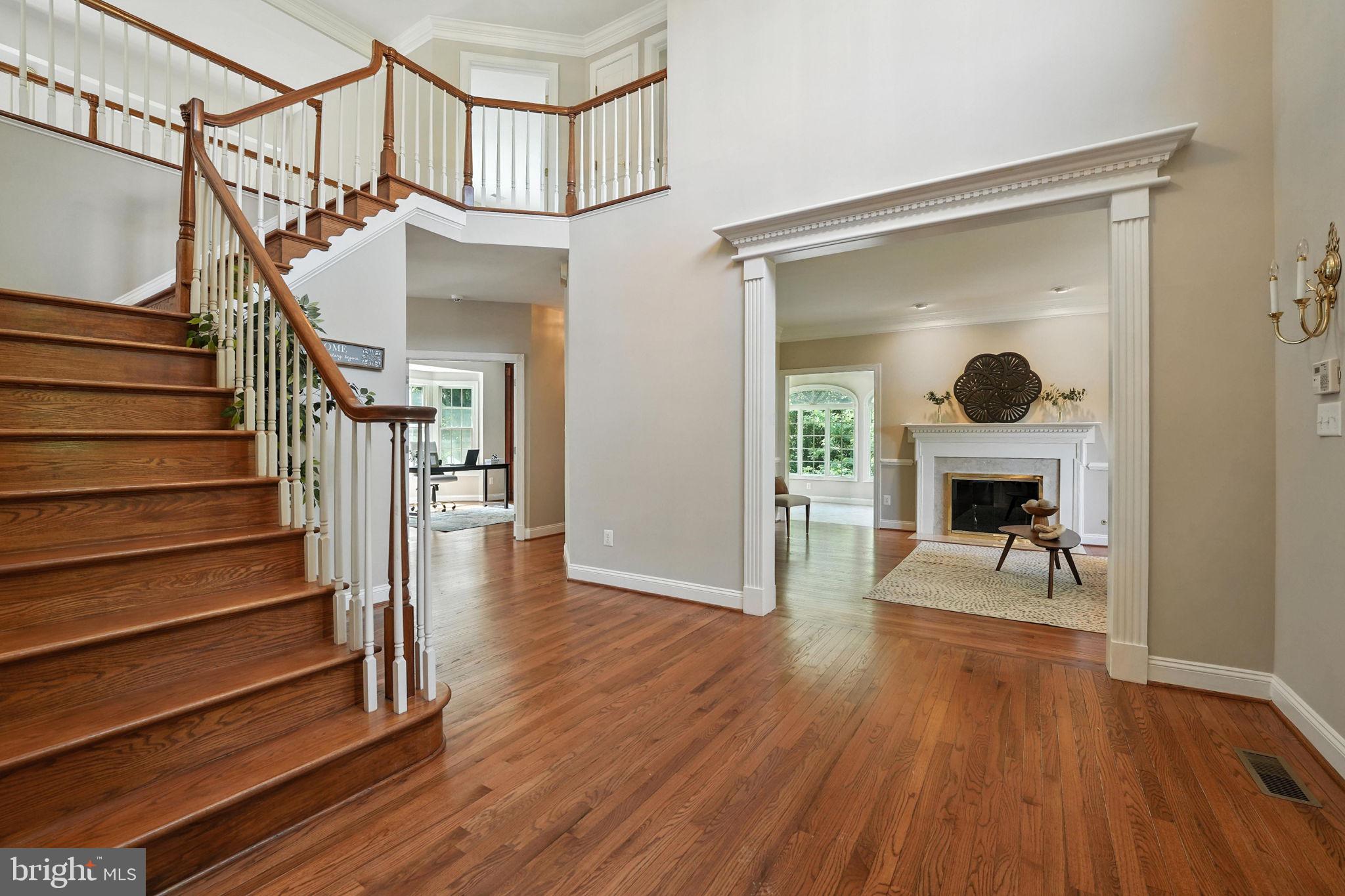 10505 Dunn Meadow Road Vienna, VA 22182 - Photo 7 of 46 Gallery Image 7