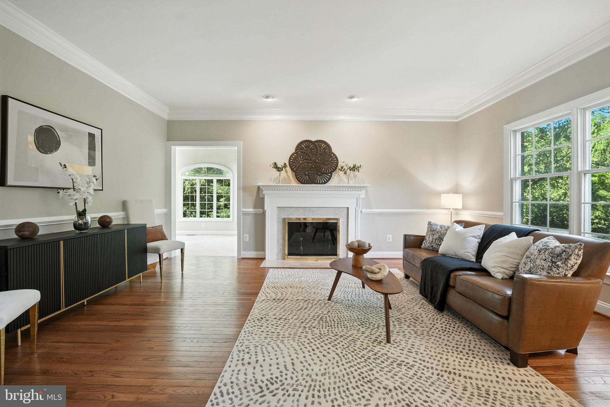 10505 Dunn Meadow Road Vienna, VA 22182 - Photo 10 of 46 Gallery Image 10