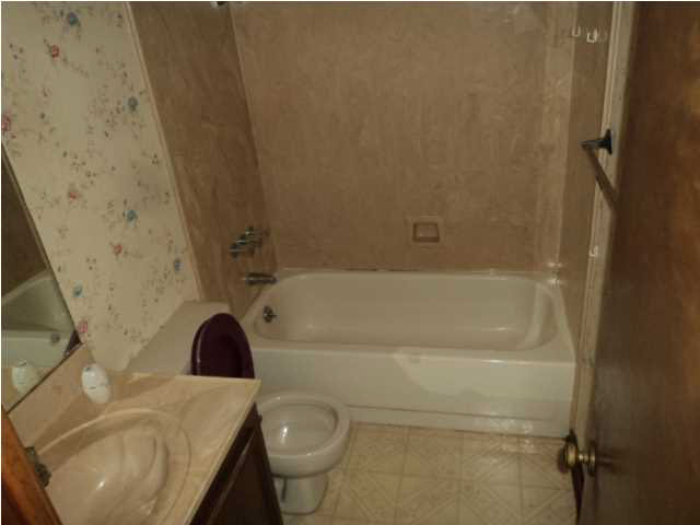 1584 Spring Hill Road Raymond, MS 39154 - Photo 11 of 15 Bathroom 1