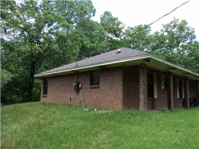 1584 Spring Hill Road Raymond, MS 39154 - Photo 4 of 15 Left side of the house