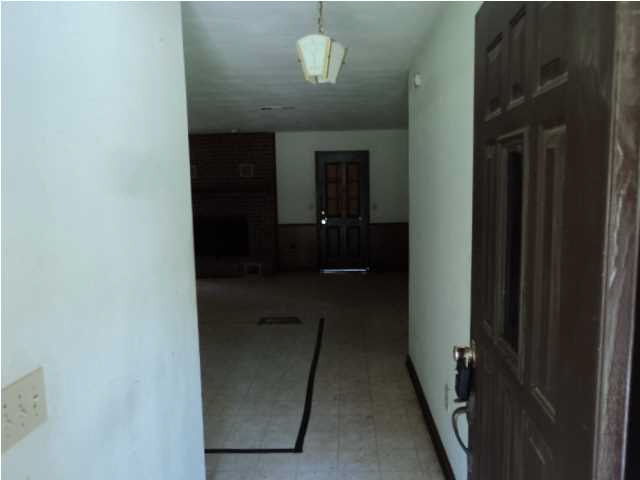 1584 Spring Hill Road Raymond, MS 39154 - Photo 7 of 15 Entrance
