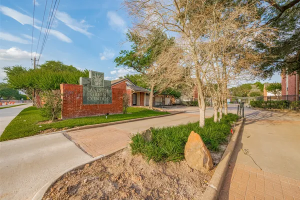 $1,590 | 2211 South Kirkwood Road, Unit 19, Houston, TX 77077