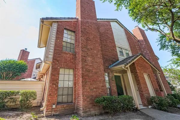 $1,590 | 2211 South Kirkwood Road, Unit 19, Houston, TX 77077
