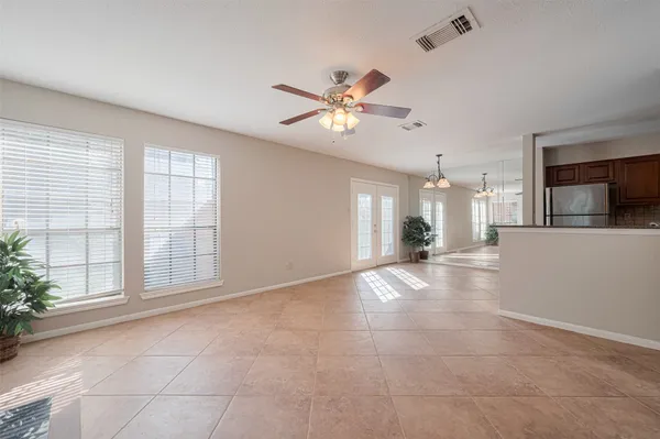 $1,590 | 2211 South Kirkwood Road, Unit 19, Houston, TX 77077