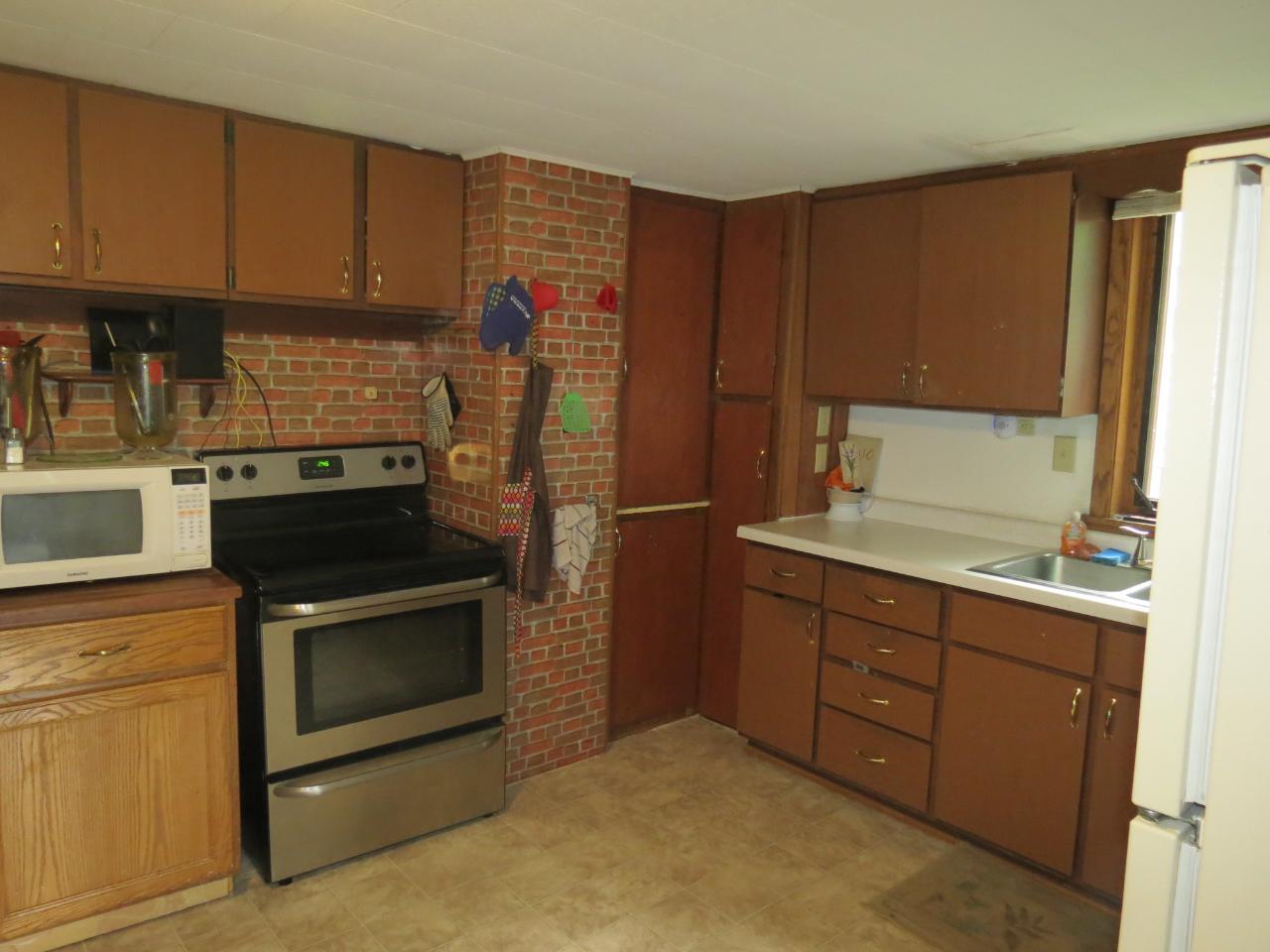 421 Lennox Street Rhinelander, WI 54501 - Photo 9 of 24 Gallery Image 9
