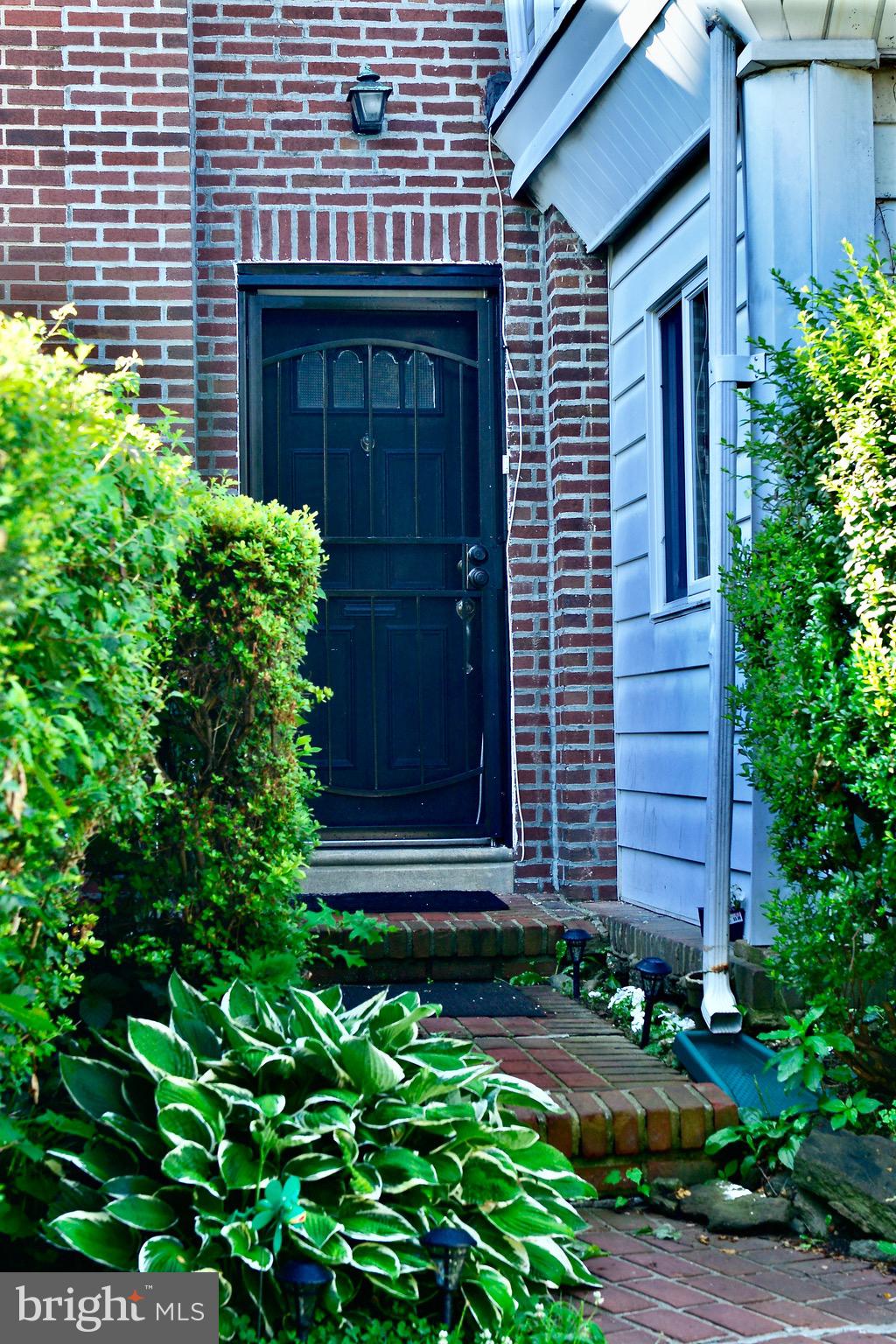 6602 Lotus Road Philadelphia, PA 19151 - Photo 2 of 47 Gallery Image 2