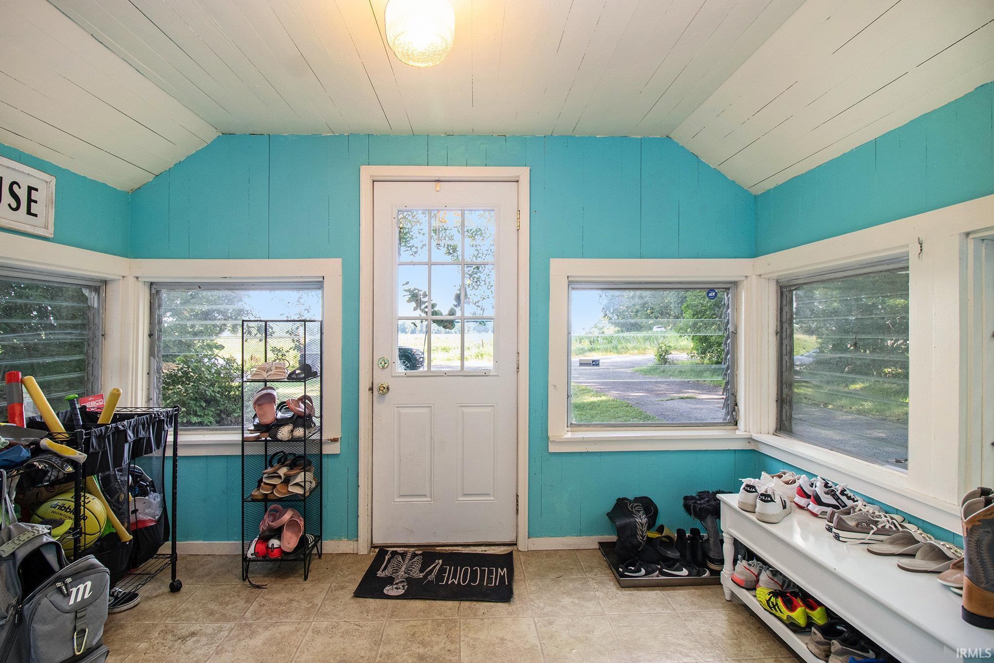 27830 Adams Road South Bend, IN 46628 - Photo 4 of 30 Gallery Image 4