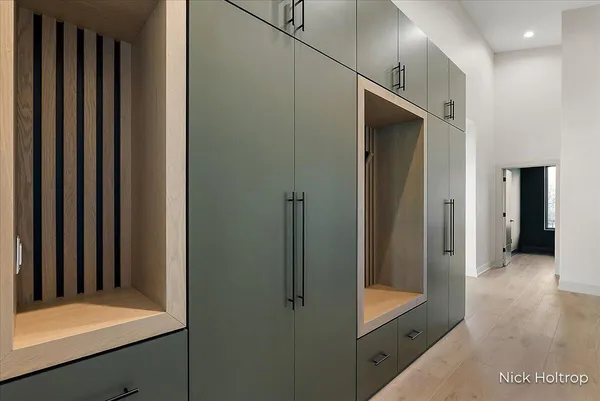 $1,599,900 | 312 Ottogan Hls Court, Byron Center, MI 49315