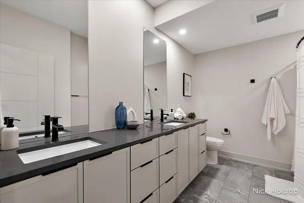 $1,599,900 | 312 Ottogan Hls Court, Byron Center, MI 49315