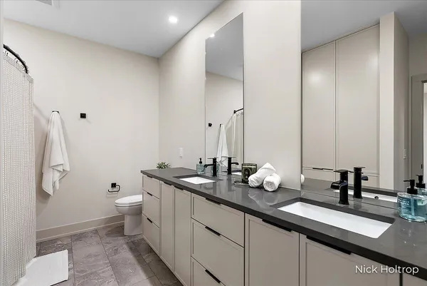 $1,599,900 | 312 Ottogan Hls Court, Byron Center, MI 49315