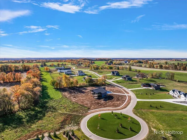 $1,600,000 | 312 Ottogan Hls Court, Byron Center, MI 49315