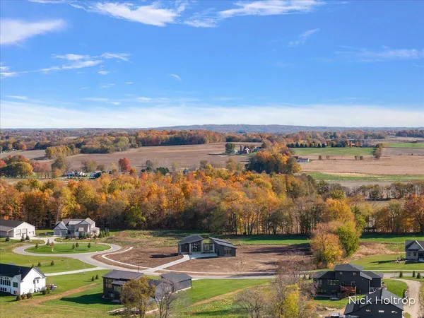 $1,599,900 | 312 Ottogan Hls Court, Byron Center, MI 49315