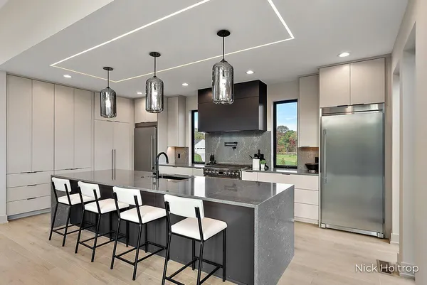 $1,599,900 | 312 Ottogan Hls Court, Byron Center, MI 49315