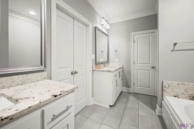 $323,900 | 17662 Doc Bar Avenue, Baton Rouge, LA 70817