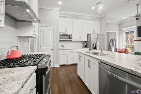 $322,900 | 17662 Doc Bar Avenue, Baton Rouge, LA 70817