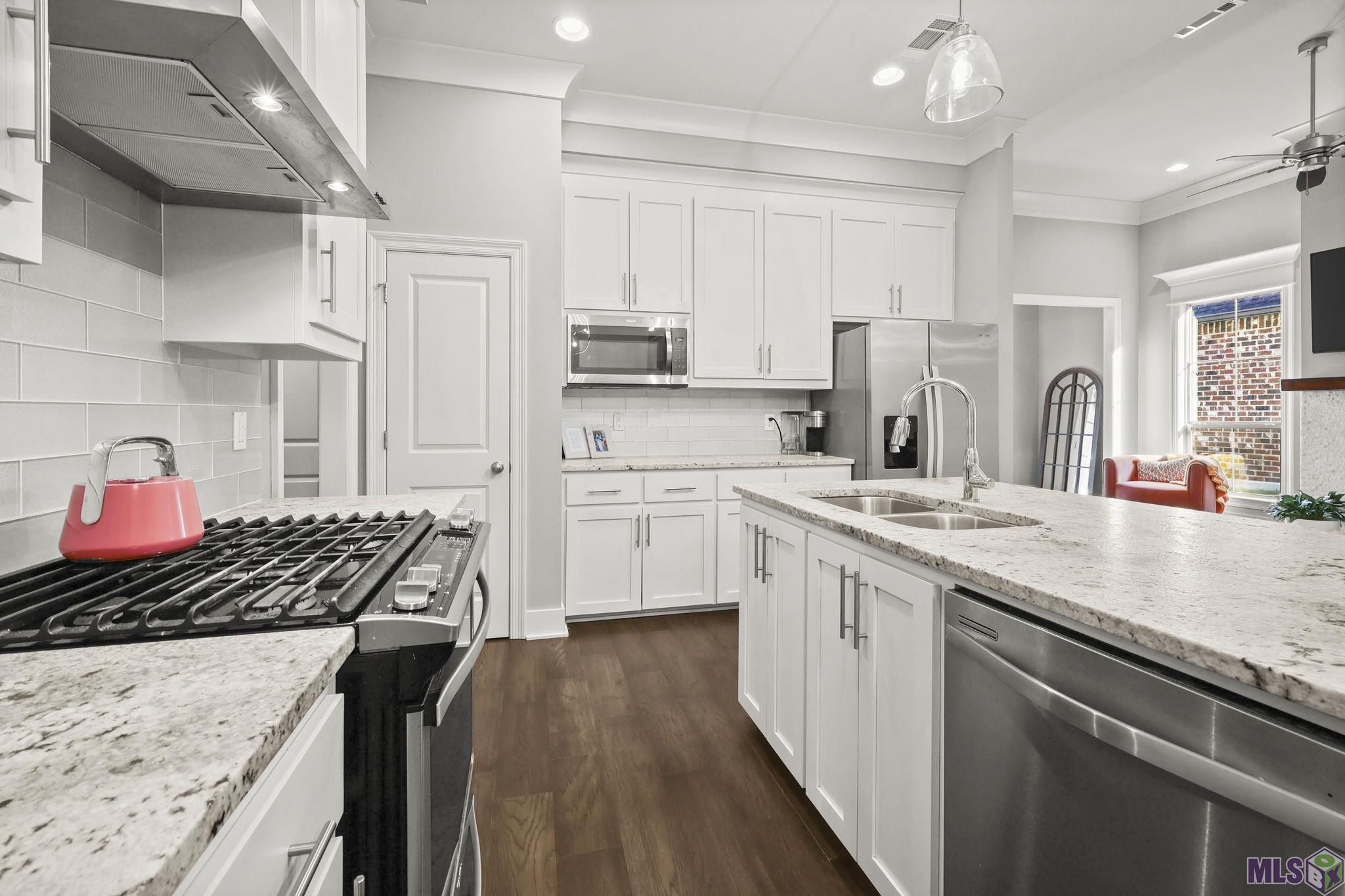 17662 Doc Bar Avenue Baton Rouge, LA 70817 - Photo 5 of 20