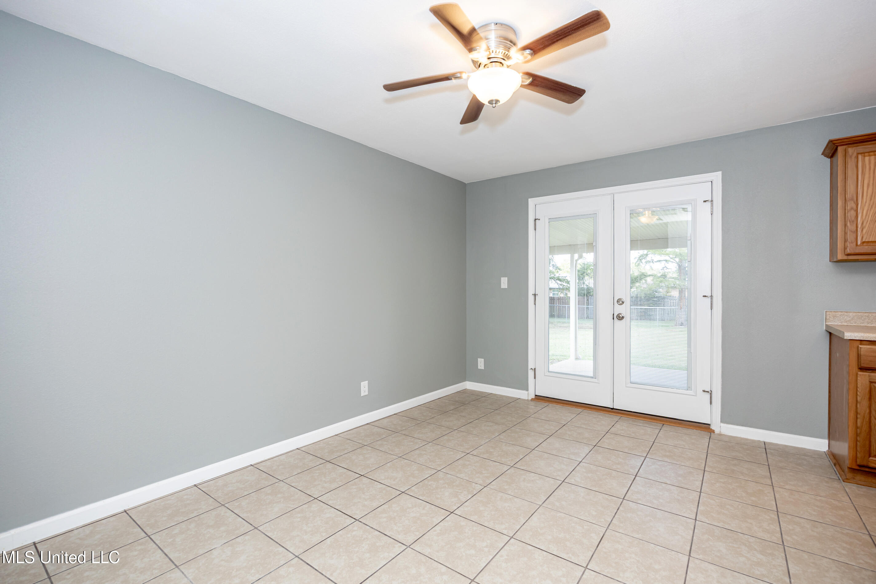 136 Gary Street Gulfport, MS 39503 - Photo 11 of 54 IMG_1304
