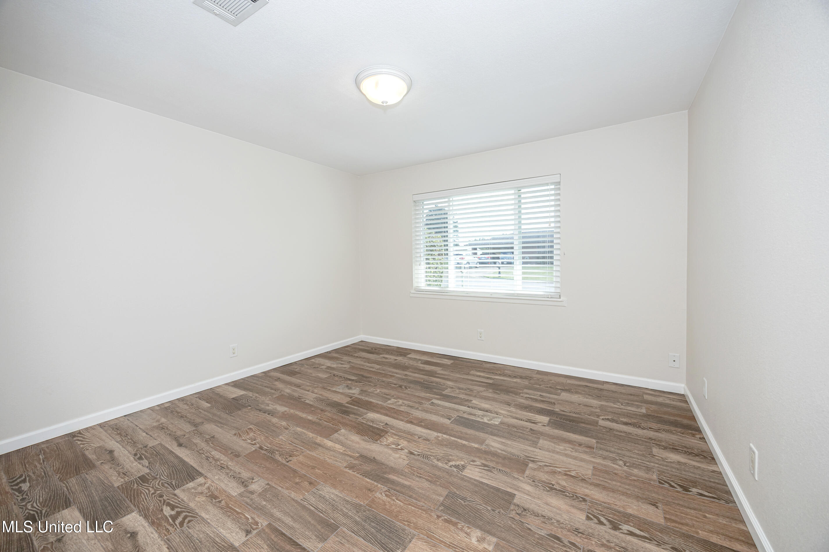136 Gary Street Gulfport, MS 39503 - Photo 20 of 54 IMG_1315