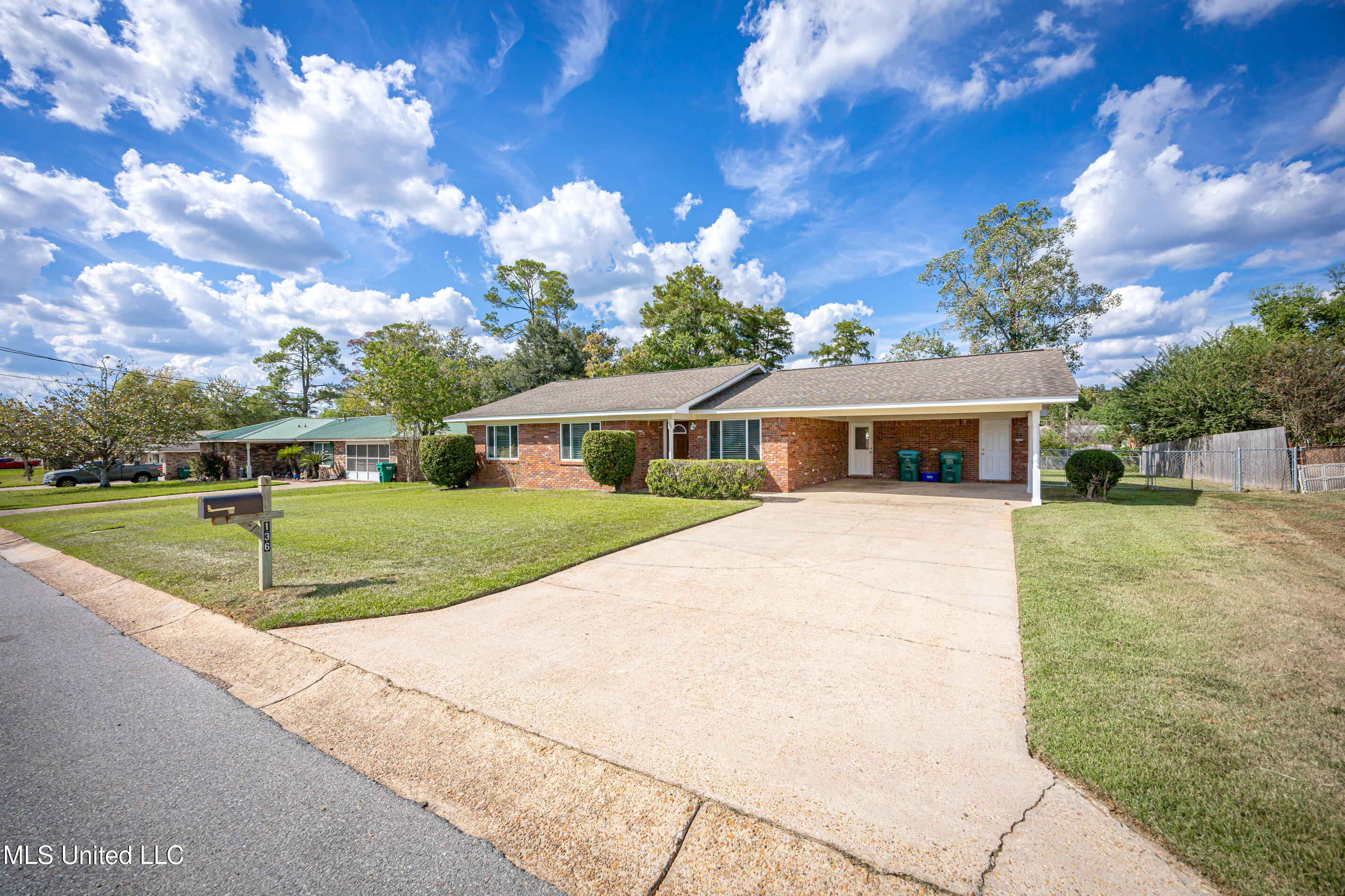 136 Gary Street Gulfport, MS 39503 - Photo 2 of 54 IMG_1393