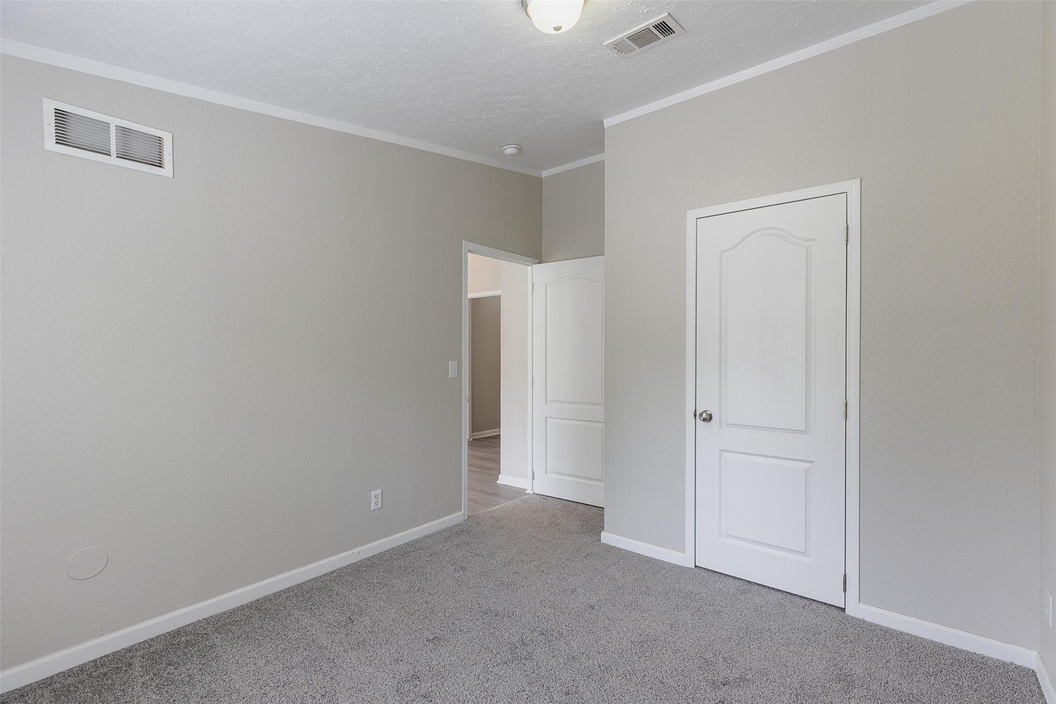 1520 West Creek Drive Conroe, TX 77304 - Photo 15 of 29 a view of an empty room