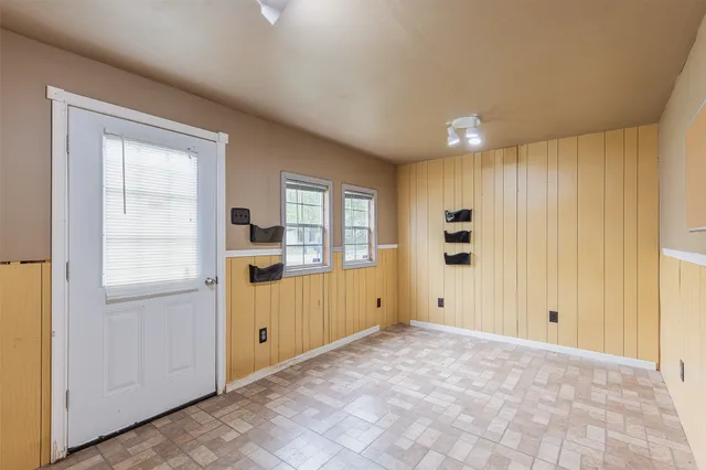 $1,875 | 1520 West Creek Drive, Conroe, TX 77304