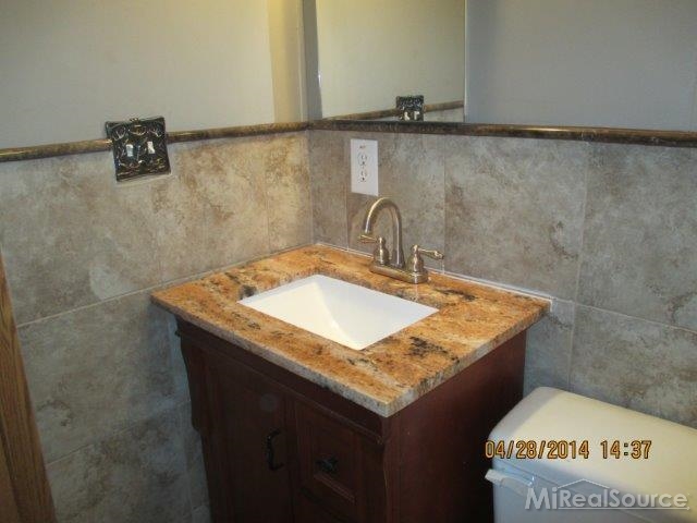 479 North Englehart Road Deford, MI 48729 - Photo 11 of 19 31191325-10.JPG