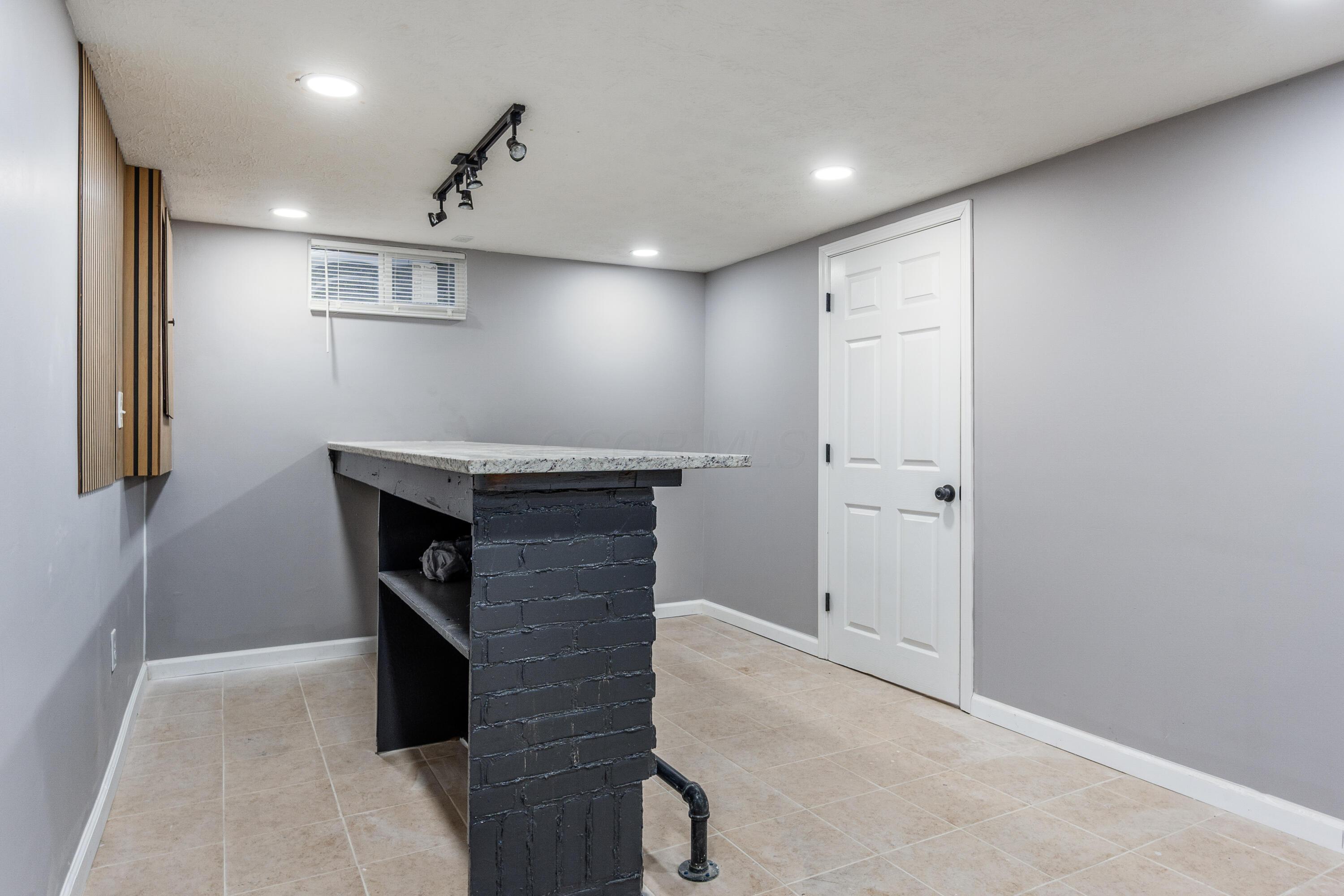 757 Ivorton Road South Columbus, OH 43207 - Photo 29 of 53