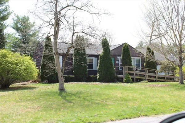 $195,000 | 158 Woodcrest Road, Springfield, MA 01129