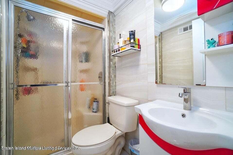 40 Chestnut Circle Staten Island, NY 10312 - Photo 13 of 26 14