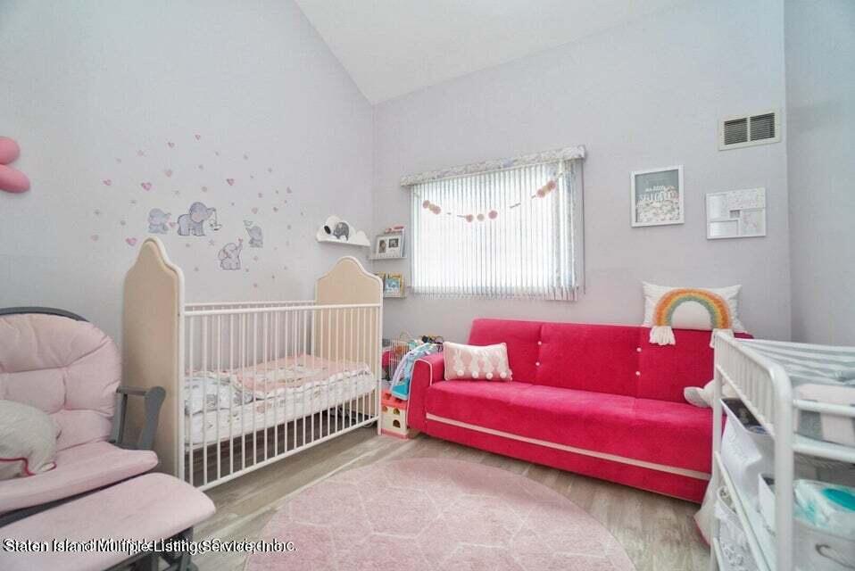 40 Chestnut Circle Staten Island, NY 10312 - Photo 14 of 26 15
