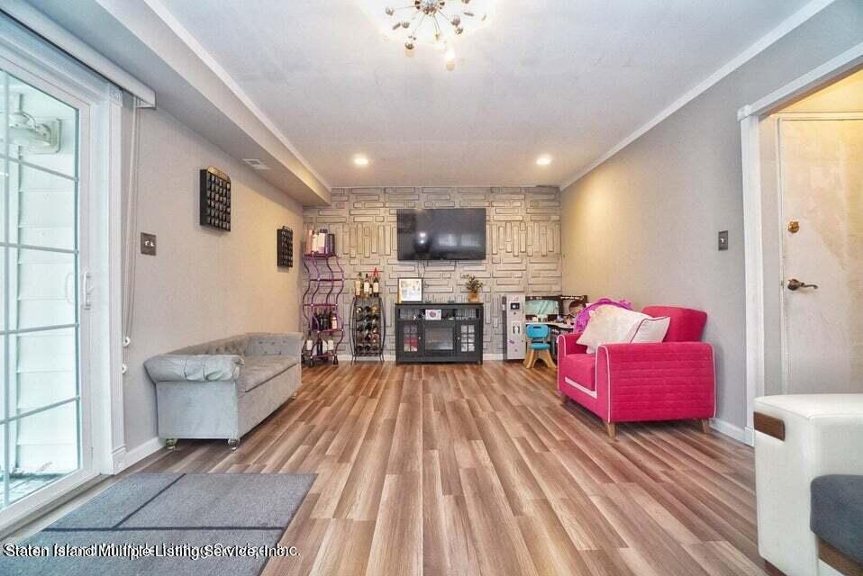 40 Chestnut Circle Staten Island, NY 10312 - Photo 17 of 26 18