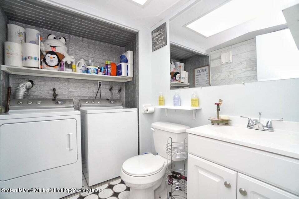 40 Chestnut Circle Staten Island, NY 10312 - Photo 19 of 26 20