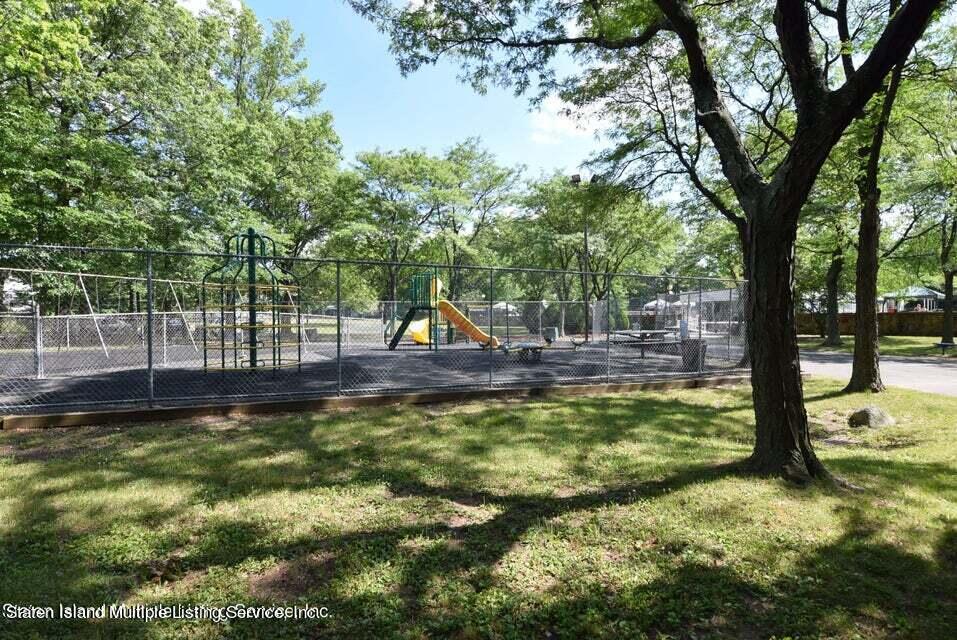 40 Chestnut Circle Staten Island, NY 10312 - Photo 23 of 26 25