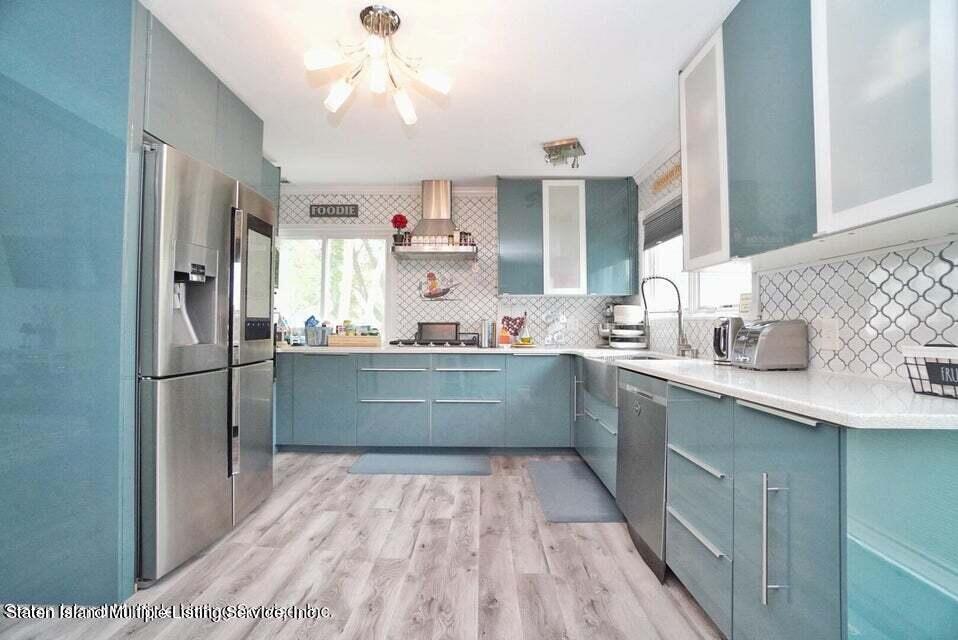 40 Chestnut Circle Staten Island, NY 10312 - Photo 6 of 26 6