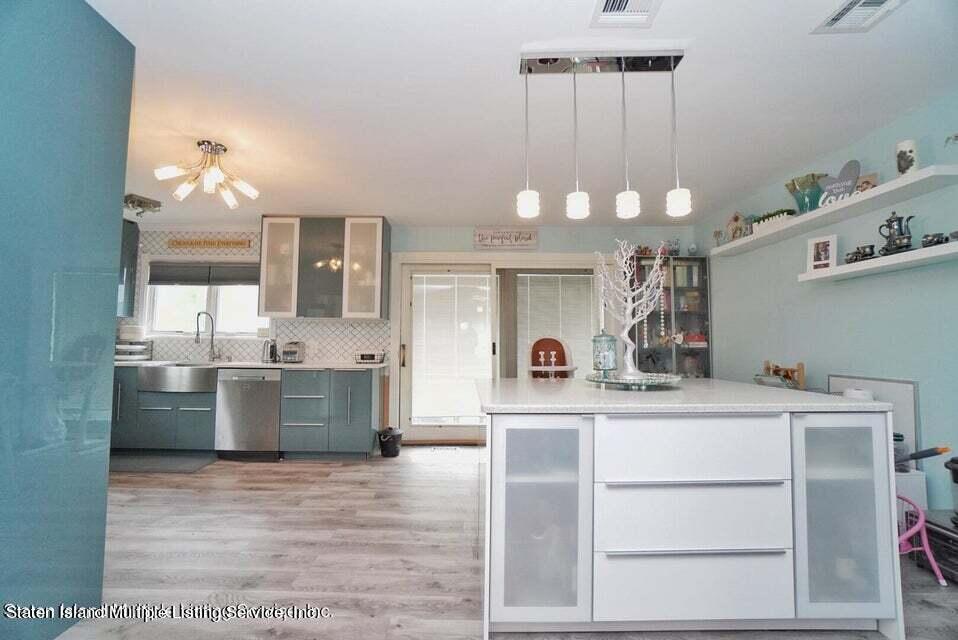 40 Chestnut Circle Staten Island, NY 10312 - Photo 10 of 26 10