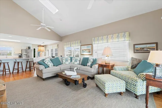 $1,095,000 | 505 East N Shore Drive, Sunset Beach, NC 28468