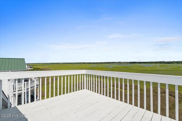 $1,095,000 | 505 East N Shore Drive, Sunset Beach, NC 28468