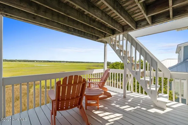 $1,095,000 | 505 East N Shore Drive, Sunset Beach, NC 28468