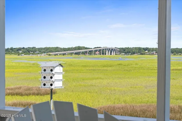 $1,095,000 | 505 East N Shore Drive, Sunset Beach, NC 28468