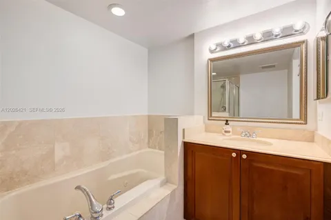 $3,500 | 101 Sidonia Avenue, Unit 404, Coral Gables, FL 33134