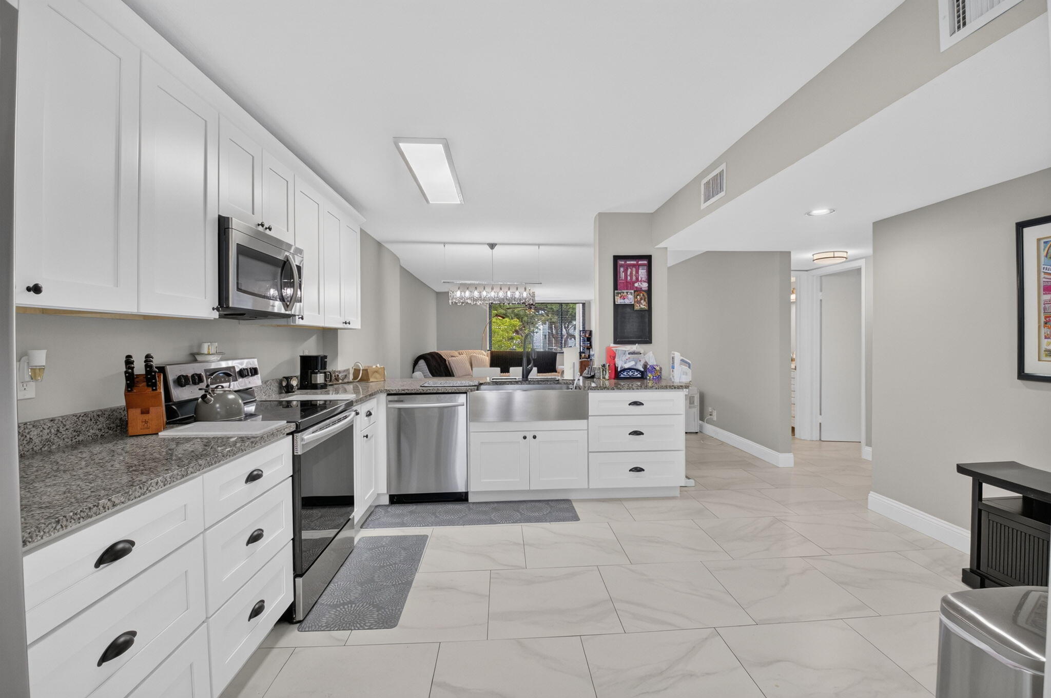 15075 Witney Road, Unit 213 Delray Beach, FL 33484 - Photo 6 of 37 27-web-or-mls-DSC_6388